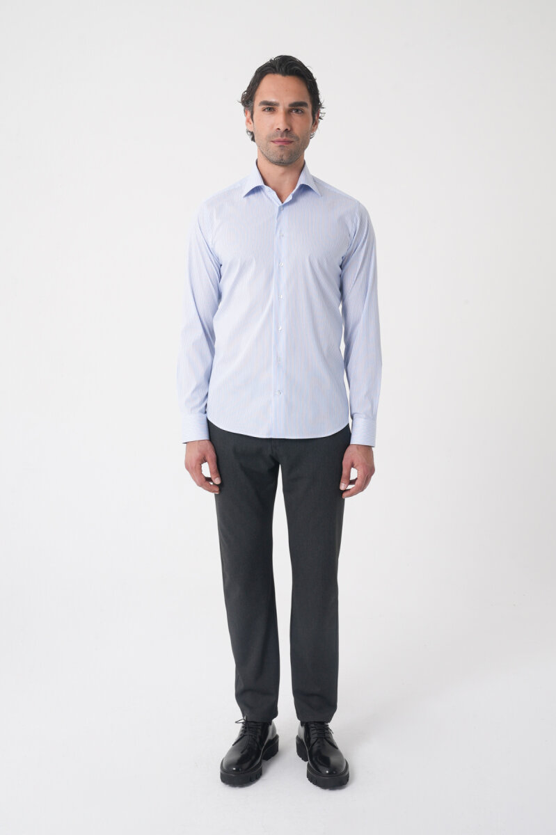 Açık Mavi Uzun Kol Klasik D Yaka Cepsiz Erkek Gömlek   - 3