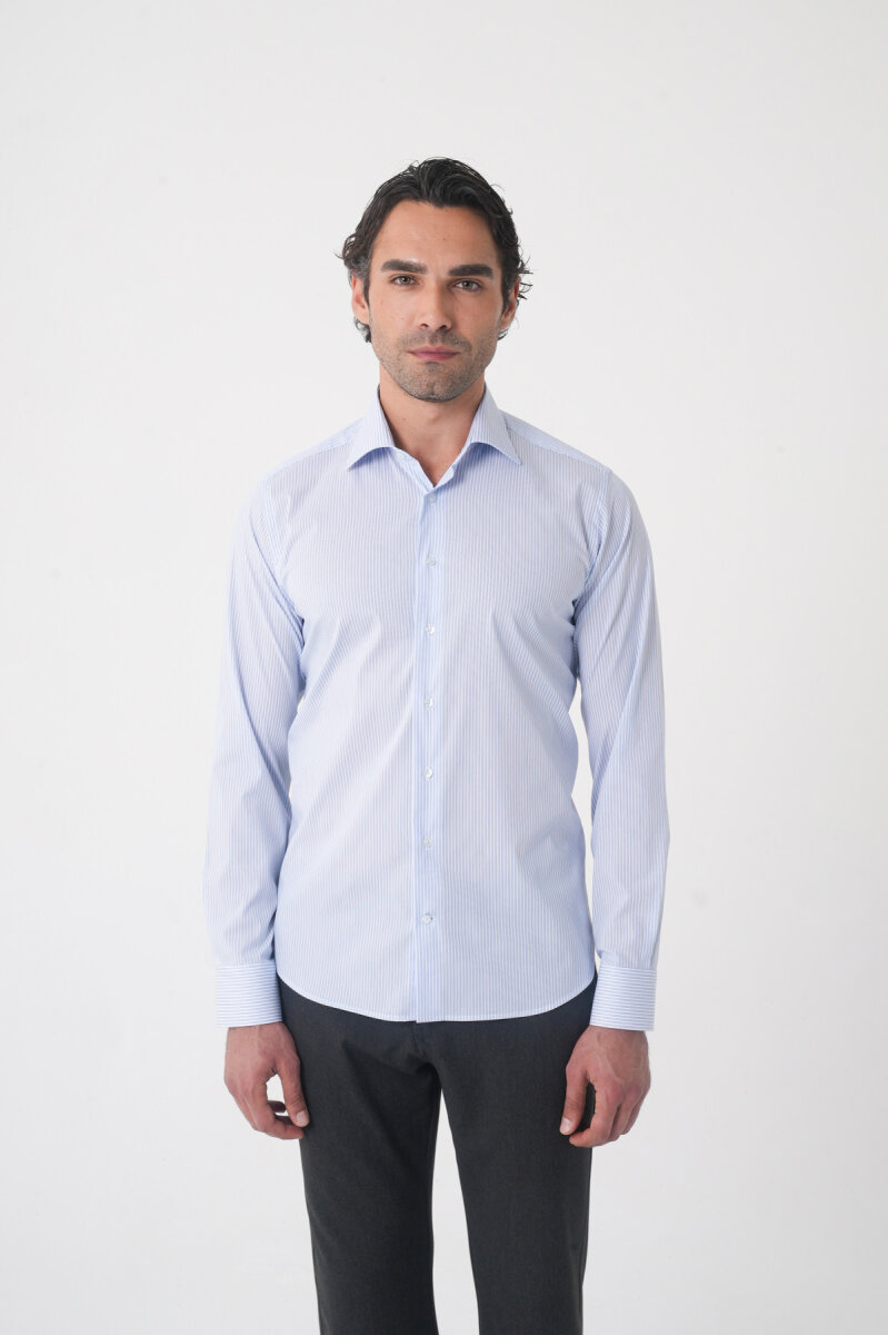 Açık Mavi Uzun Kol Klasik D Yaka Cepsiz Erkek Gömlek  