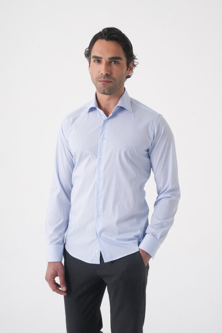 Açık Mavi Uzun Kol Klasik D Yaka Cepsiz Erkek Gömlek   (1)