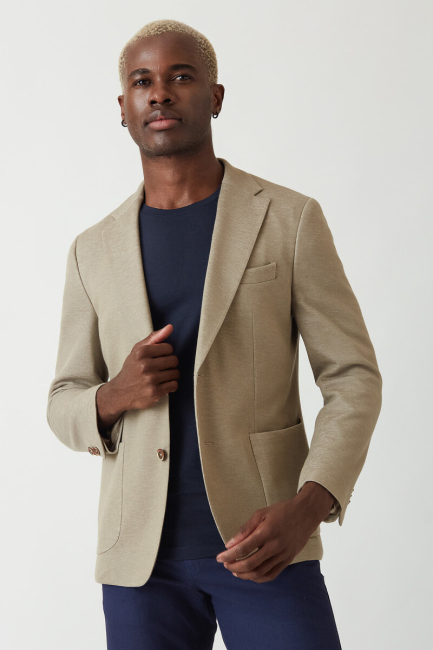 Erkek 2 Düğme Çift Yırtmaçlı Mono Yaka Ceket Bej 