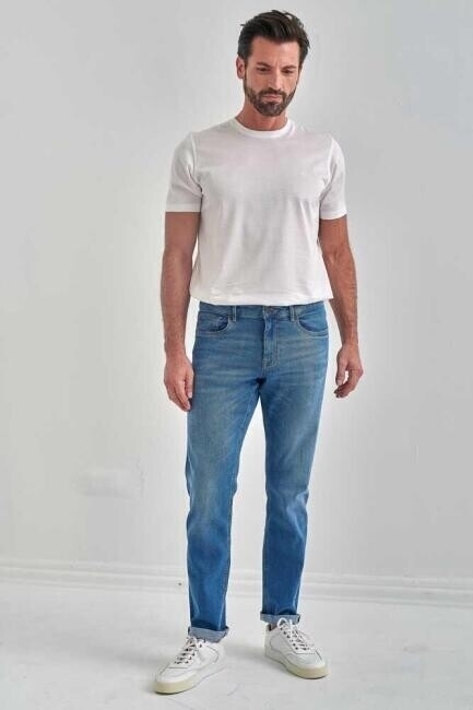 Bisse Men’s 5-Pocket Jeans NAVY BLUE. 1