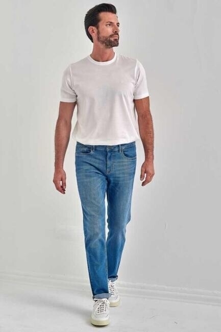 Bisse Men’s 5-Pocket Jeans NAVY BLUE. 5