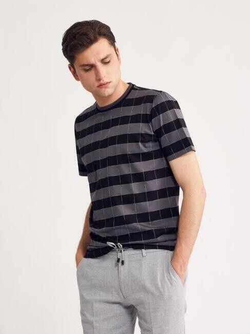 Bisse Men’s Crew Neck T-Shirt BLACK. 1 Bisse Men’s Crew Neck T-Shirt BLACK. 1