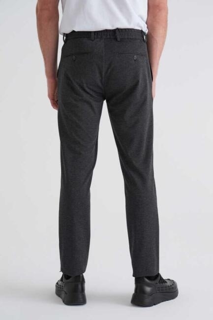 Erkek Cepli Antrasit Örme Jogger Pantolon (1)