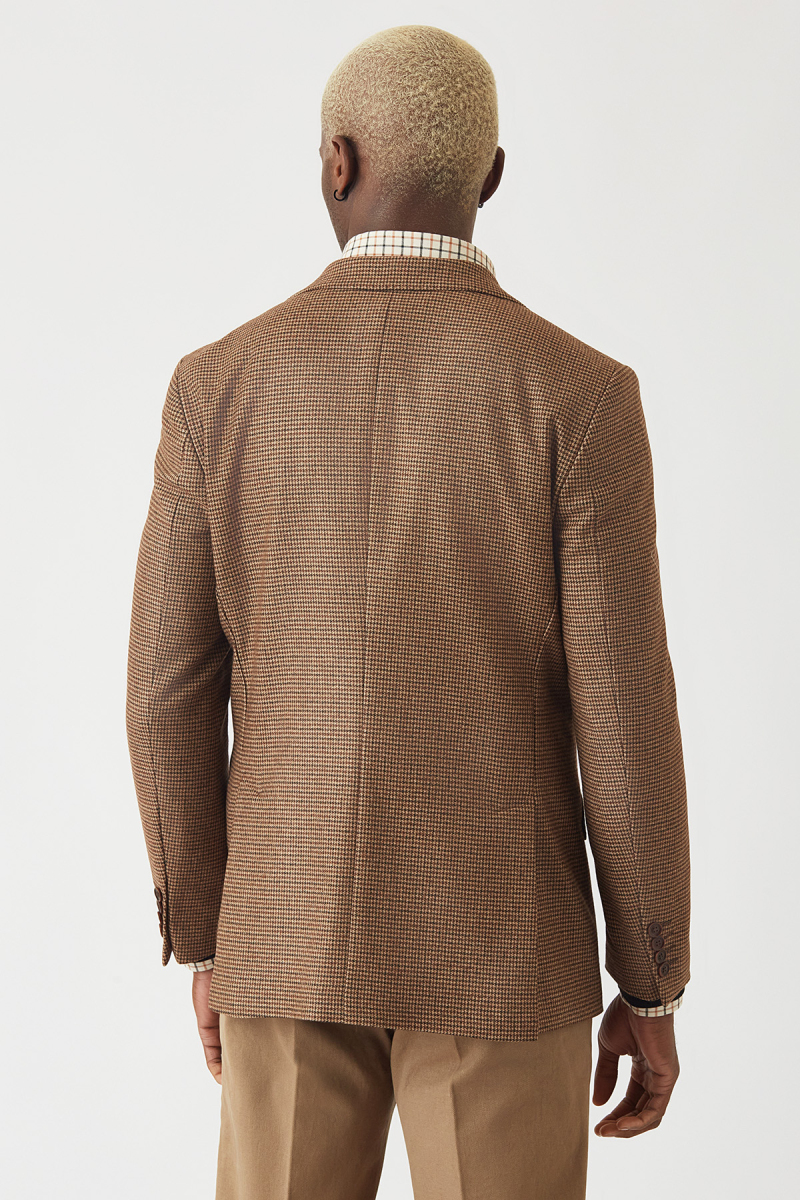 Erkek Modern Fit Mono Yaka 2 Düğmel Çift Yırtmaçlı Ceket Camel (1)