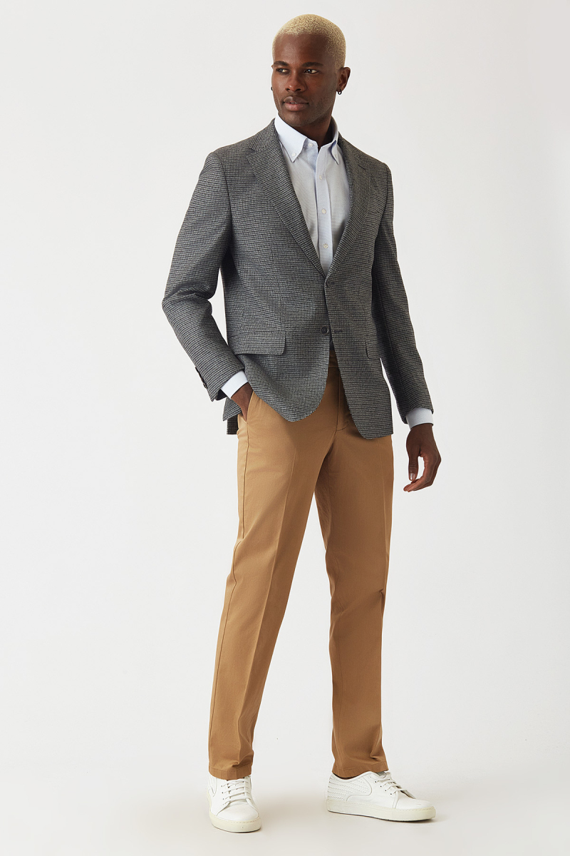 Erkek Modern Fit Mono Yaka 2 Düğmel Çift Yırtmaçlı Ceket Sıyah - 4