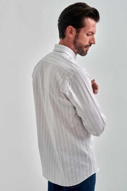 Bisse قميص رياضي رجالي مُخطّط بقَصّة عادية طويل الأكمام رمادي. 2