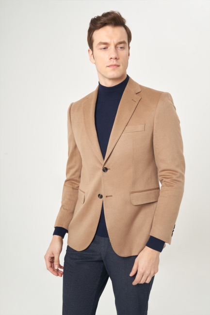 Erkek Modern Fit Mono Yaka 2 Düğmeli Çift Yırtmaçlı Ceket Camel - 3