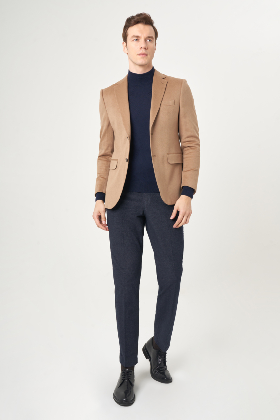 Erkek Modern Fit Mono Yaka 2 Düğmeli Çift Yırtmaçlı Ceket Camel - 4