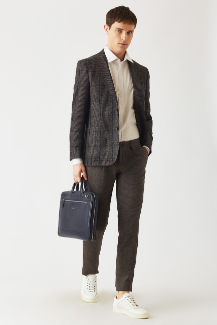 Modern Fit Mono Yaka Çift Yırtmaçlı 2 Düğmeli Kahverengi Erkek Ceket - 4