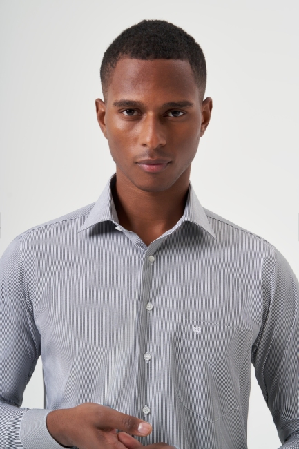 Regular Fit Klasik Siyah Erkek Gömlek - 5