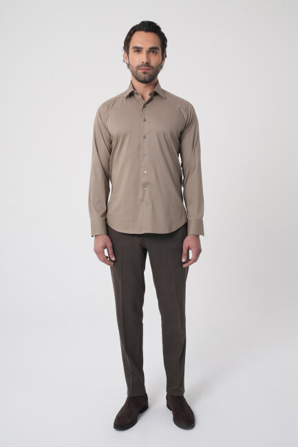 Regular Fit Klasik Yaka Cepsiz Açık Kahve Erkek Gömlek - 3
