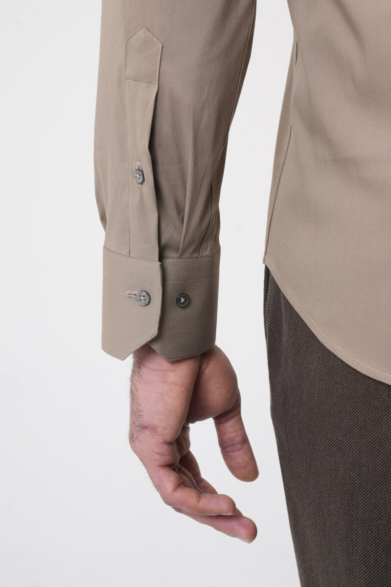 Regular Fit Klasik Yaka Cepsiz Açık Kahve Erkek Gömlek - 8