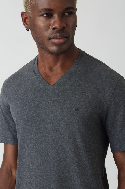 Basic İpek Apreli V Yaka Antrasit Erkek T-Shirt - 3